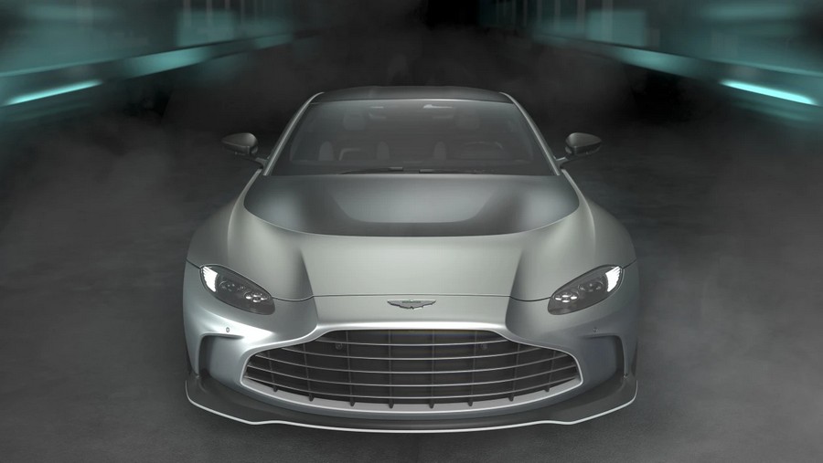 Aston Martin V12 Vantage 2022-5.jpg