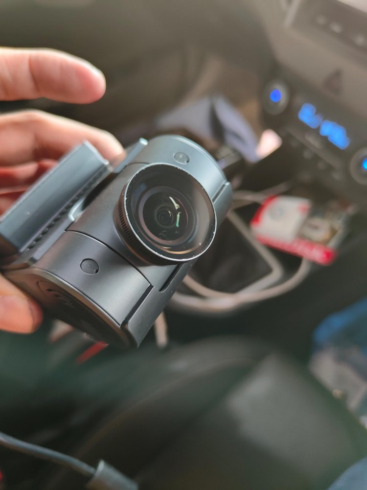 Dashcam with CPL filter fit.jpg