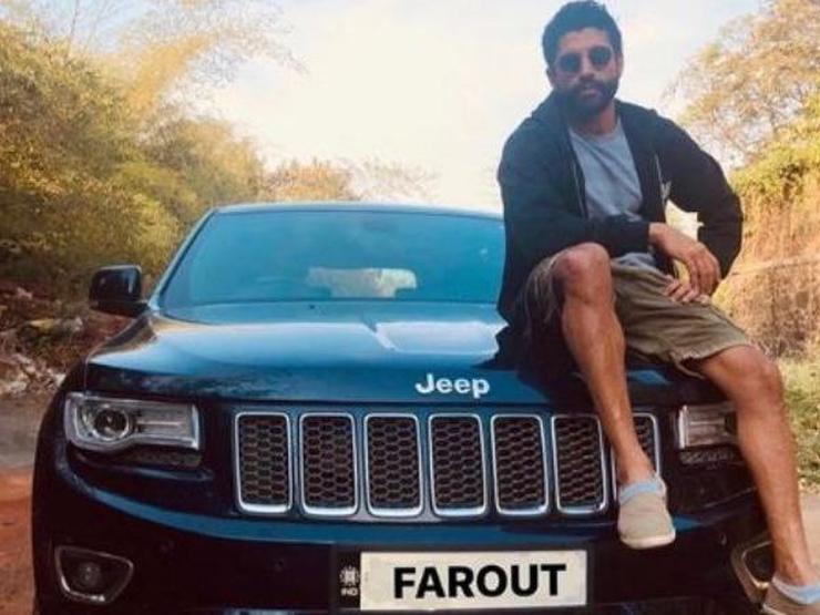 farhan-akhtar-jeep.jpg