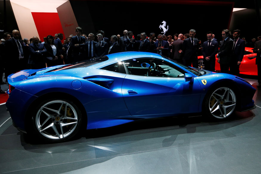 Ferrari-F8-Tributo-Geneva-International-Motor-Show-2019.jpg