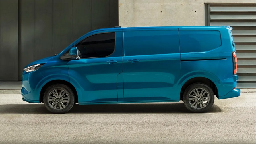 Ford E-Transit Custom-4.jpg