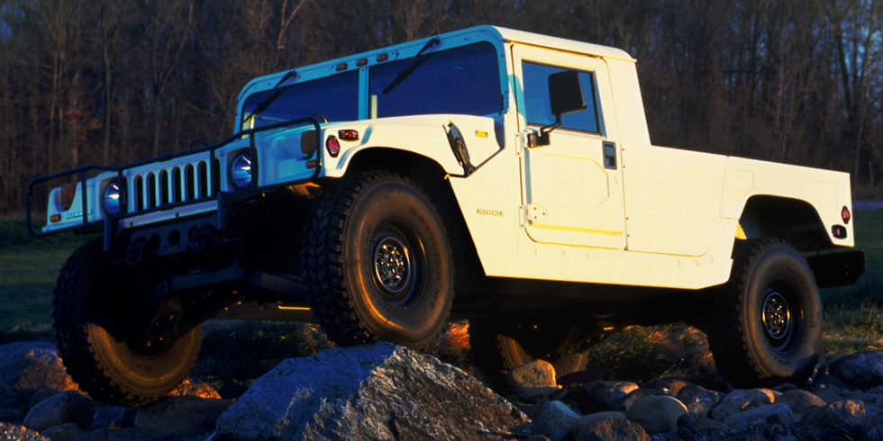 hummer-h1-pickup-1528206828.png?crop=0.png