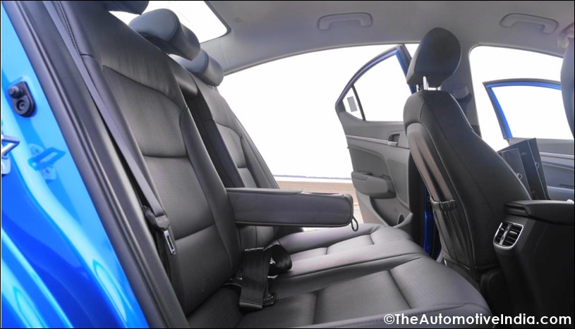 Hyundai-Elantra-Rear-Seat-Design.jpg