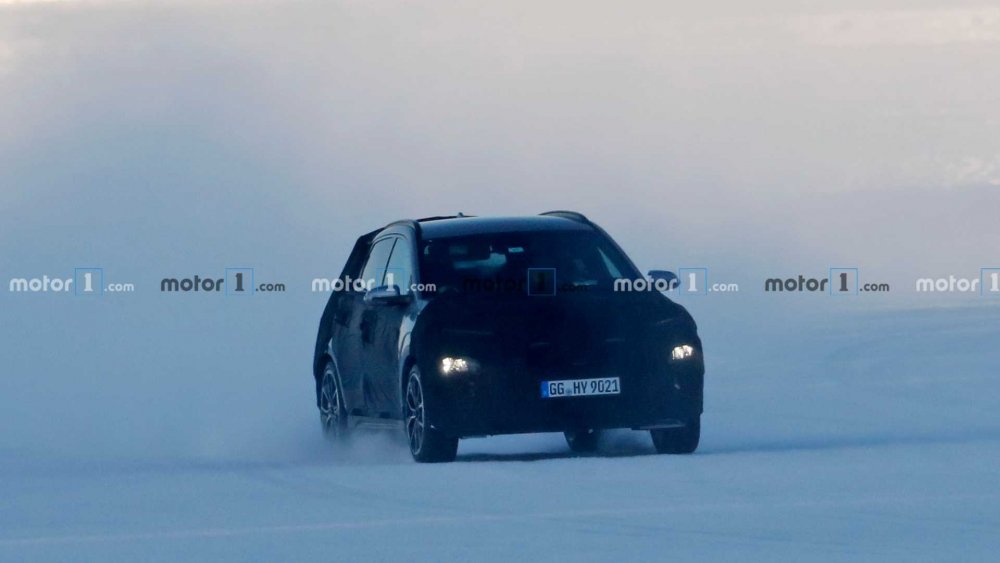 hyundai-kona-n-first-spy-photo.jpg