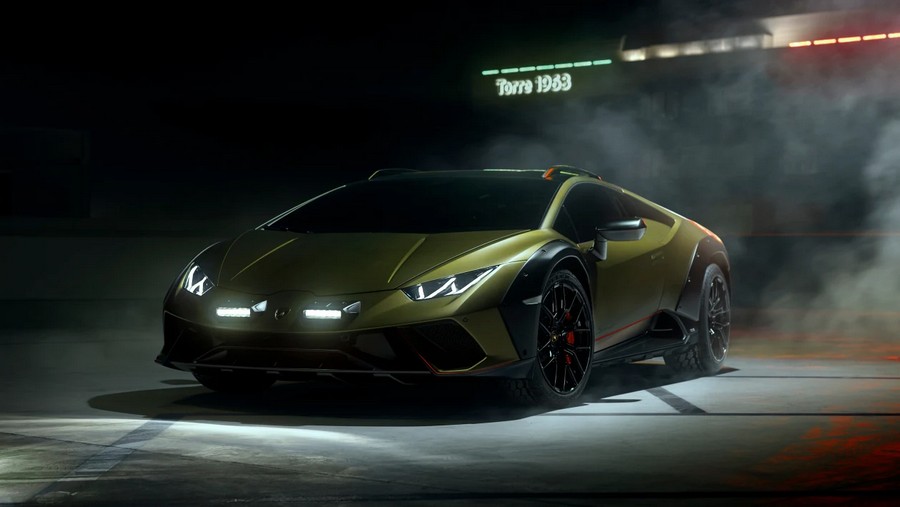 Lamborghini Sterrato 2022-12.jpg