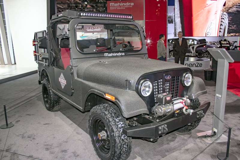 mahindra-roxor-roxbox-india-1.jpg