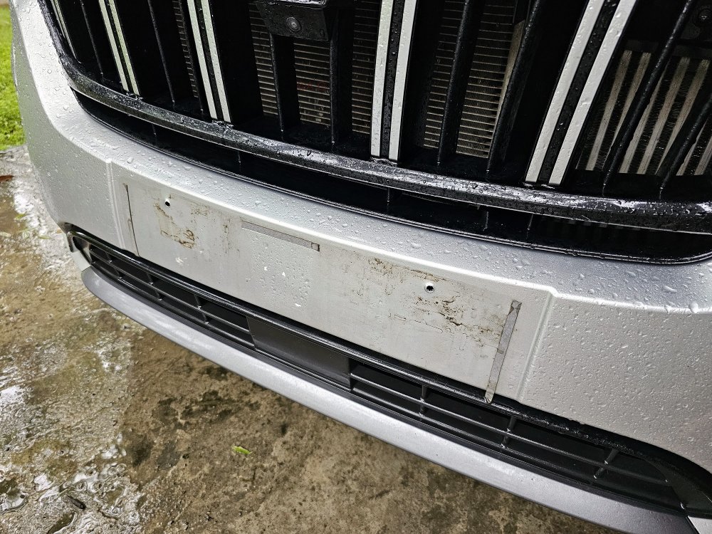 Mahindra XUV700 Rain 3 Front Bumper.jpg