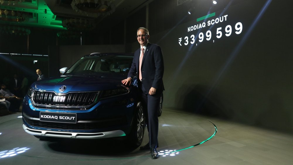 Mr. Zac Hollis with the newly launched ŠKODA KODIAQ SCOUT.JPG