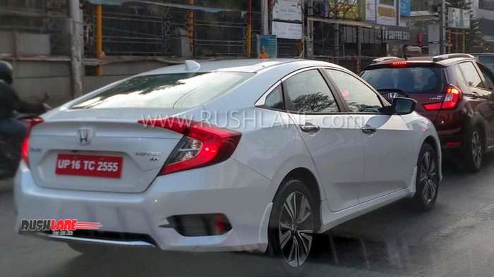 new-honda-civic-spied-front-rear-red-white-colour-launch-price-3.jpg