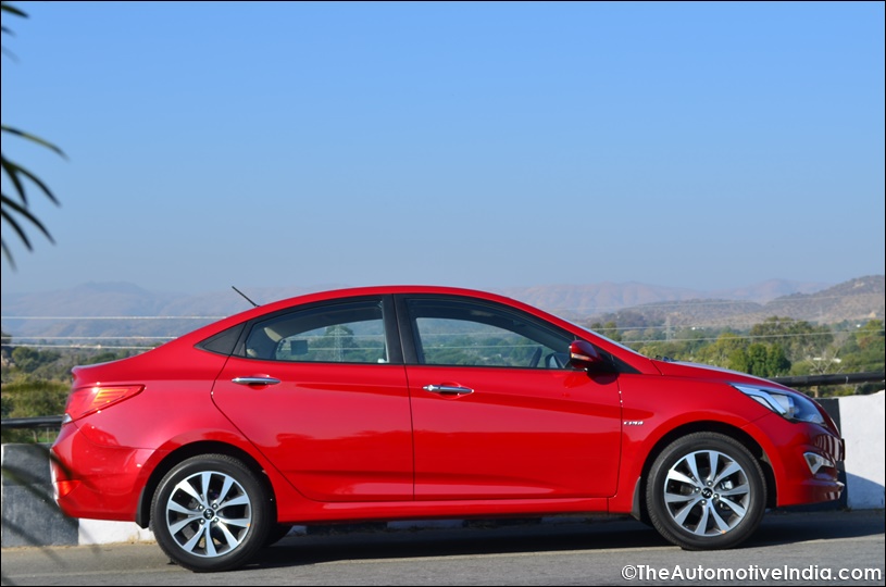 New-Hyundai-Verna-2015-Side-View-1.jpg