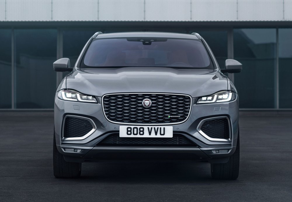 New Jaguar F-PACE_Exterior.jpg