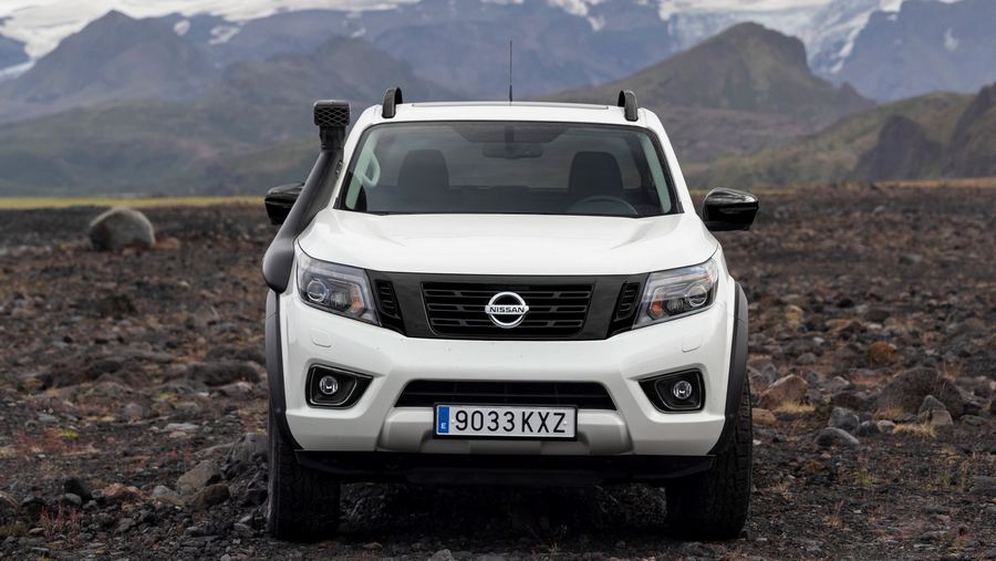 Nissan Navara AT32.jpg