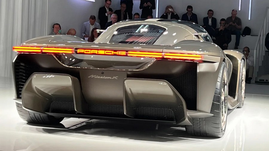 Porsche Mission X reveal rear-2.jpg