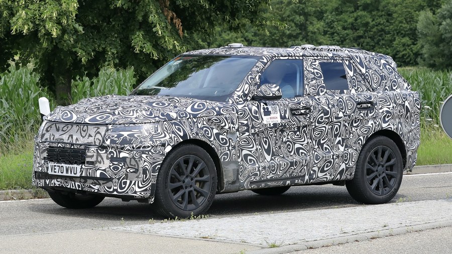 Range Rover Sport spyshots 2021-2.jpg