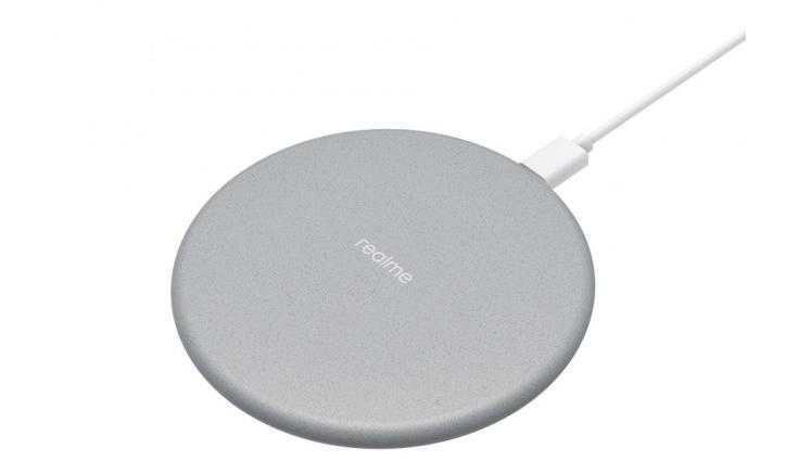 realme-10W-wireless-charger_425_735.jpg