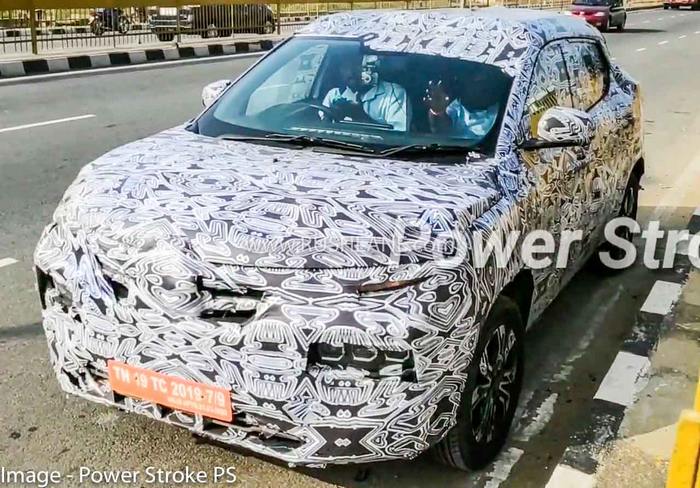 renault-hbc-small-suv-spied-video-launch-6.jpg