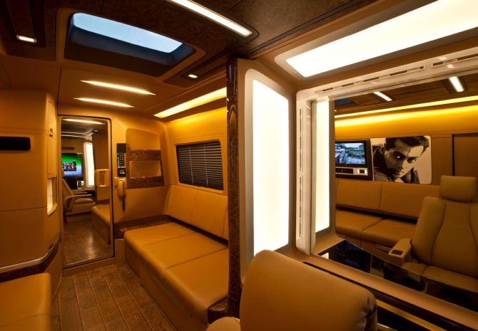 Salman-vanity-van-interior-overview.jpg