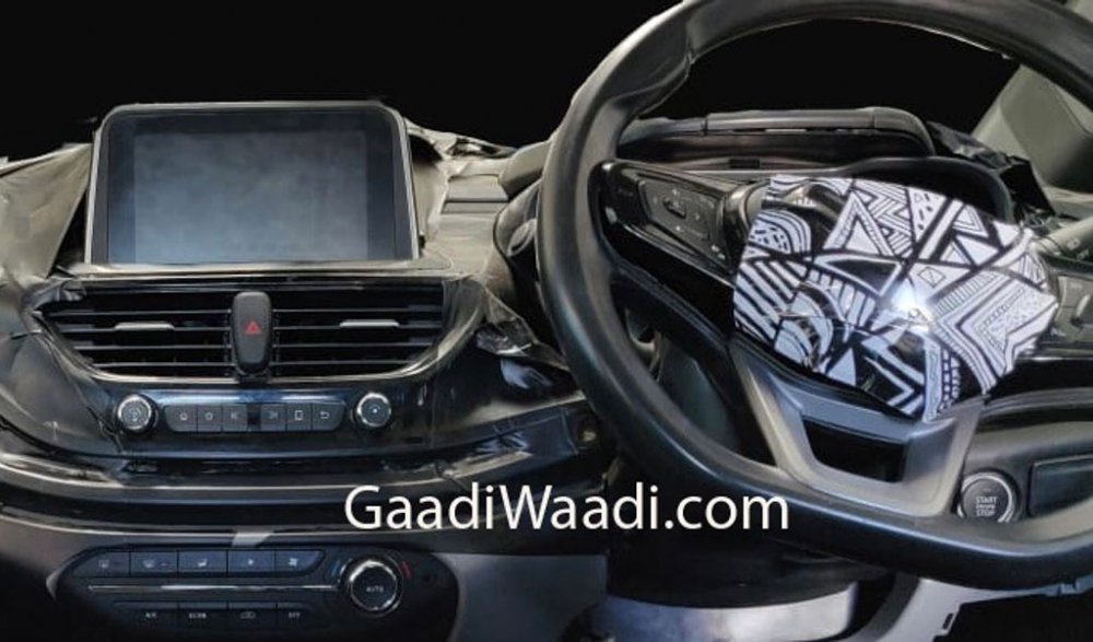 Tata-45X-Interior-Leaked_.jpg