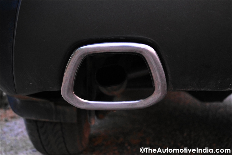 Tata-Hexa-Exhaust-Pipe.jpg