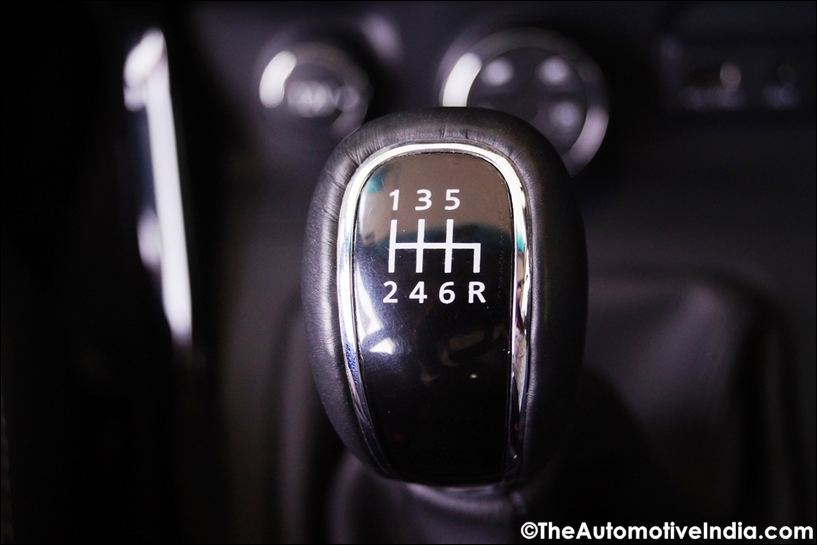 Tata-Hexa-Manual-Gearbox.jpg