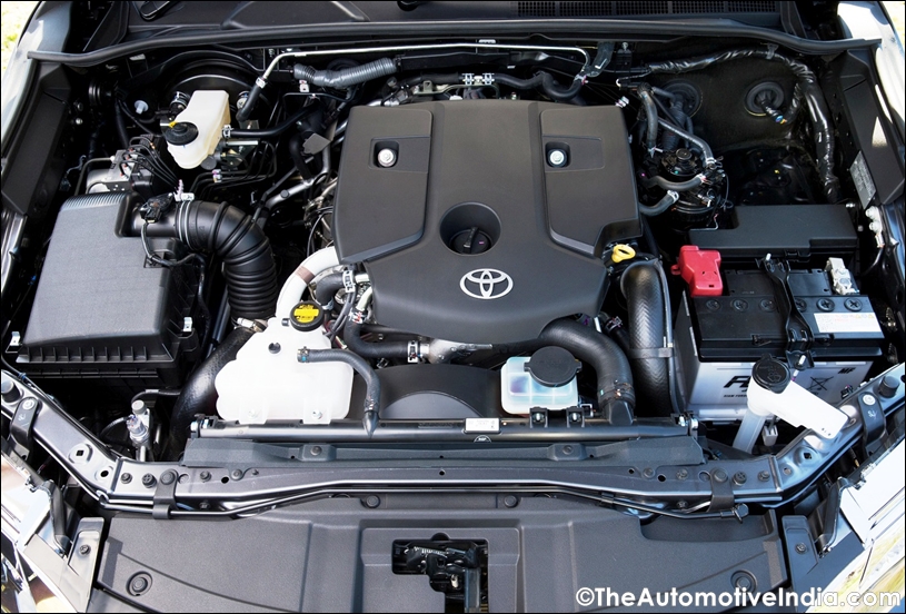 Toyota-Fortuner-Engine-Bay.jpg