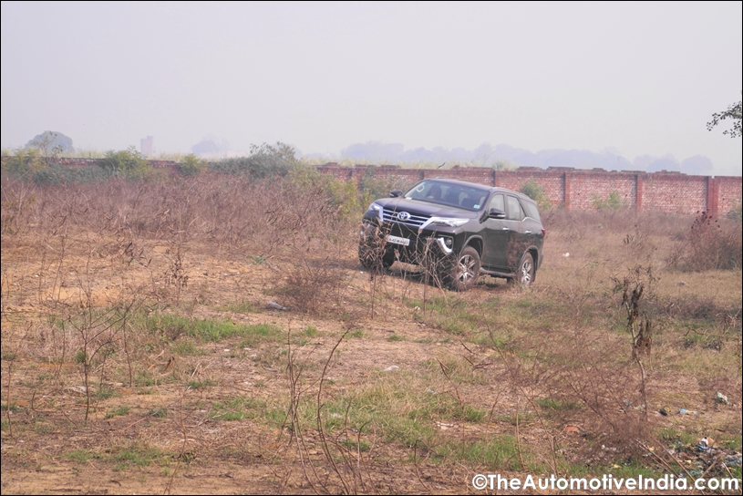 Toyota-Fortuner-Scenic-Shot.jpg