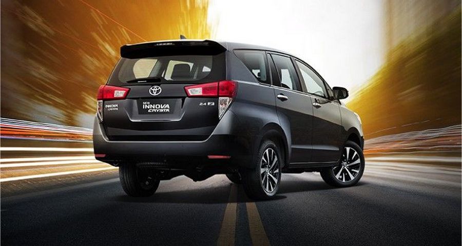 Toyota_Innova_Crysta_Facelift_Rear_2022_08_22_T12_44_46_319_Z_3b4a1f0838.jpg