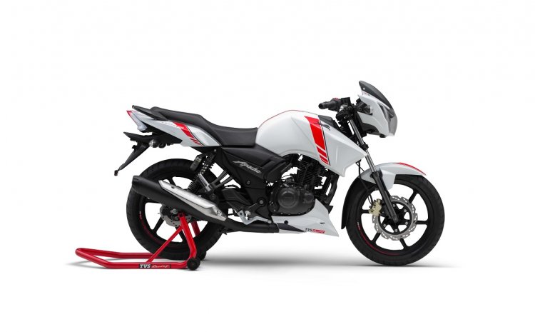 TVS-Apache-RTR-160-2V-White-Race-Edition-press-right-side.jpg