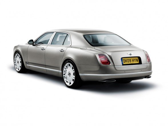 2010-Bentley-Mulsanne-Rear-Angle-View-588x441.jpg