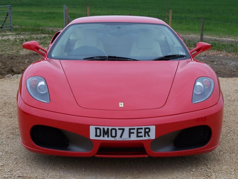 Red_Ferrari_F430.jpg