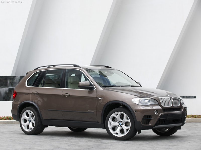 BMW-X5_2011_800x600_wallpaper_1a.jpg