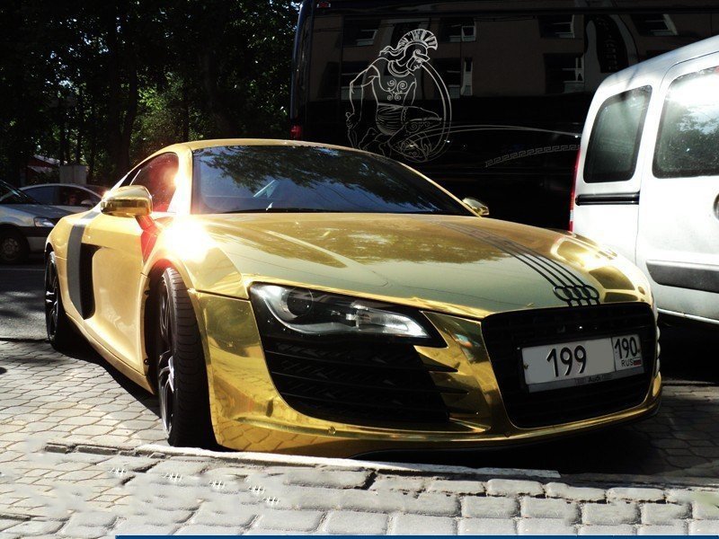 gold-wrapped-audi-r8-2.jpg