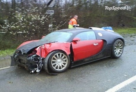 bugatti-veyron-crash-1-460x0w.jpg