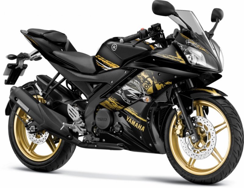 Yamaha-R15-version-2.0-Grid-Gold-press-shot.jpg