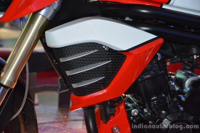 Mahindra-Mojo-air-deflector-live-1024x682.jpg