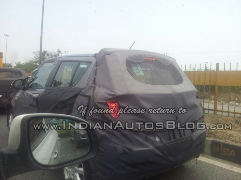 2015-Hyundai-i20-with-a-camouflaged-Maruti-Swift-rear-1024x768.jpg