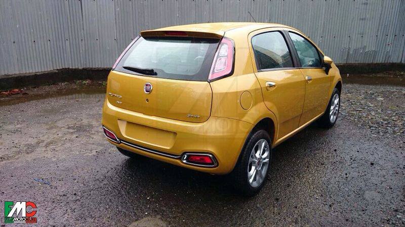 Fiat-Punto-facelift-fully-revealed-spyshot-rear-three-quarter.jpg