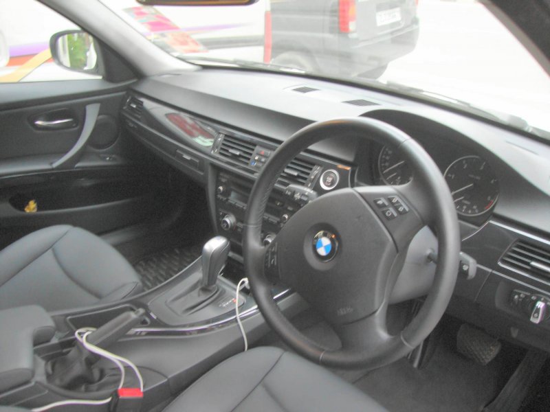 BMW-320d.JPG