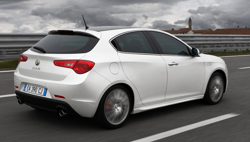 alfa-romeo-giulietta-2014.jpg