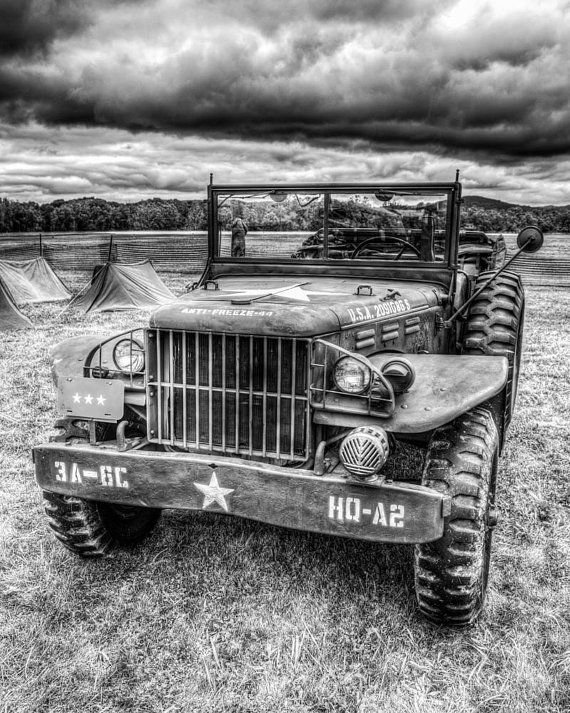 ww2-command-jeep-8x10-black-and-white-photograph_125798.jpg