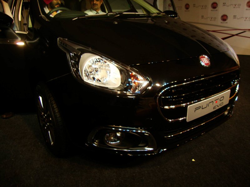 Fiat-Punto-Evo-22.JPG