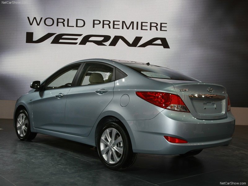 Hyundai-Verna_2011_800x600_wallpaper_08.jpg