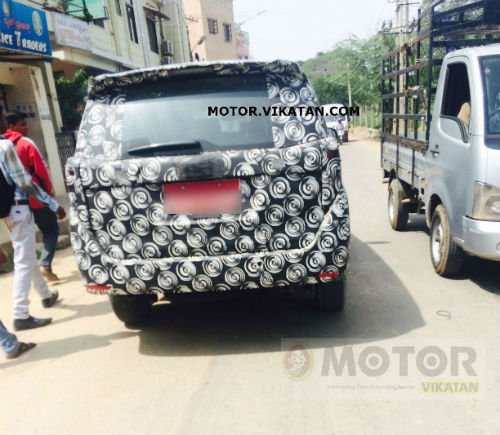 2016-TOYOTA-INNOVA-SPY-VIKATAN-1-2.jpg