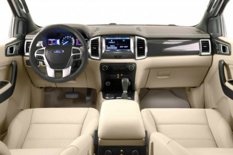 Ford-Endeavour-2015-India-09.jpg