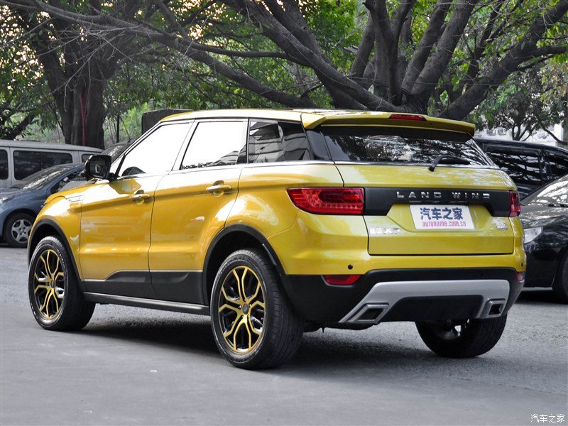 chinese-car-company-clones-range-rover-evoque_7.jpg