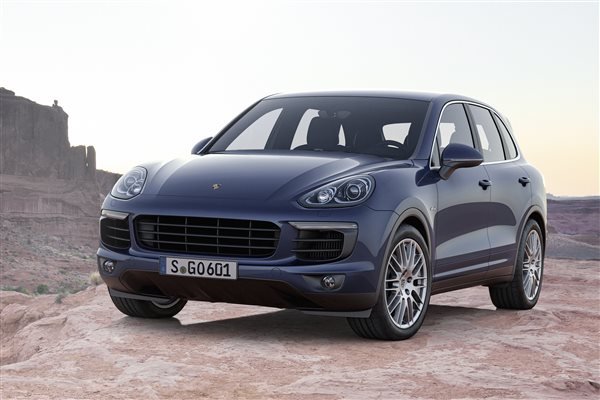 Porsche-Cayenne-Front-view-43735.jpg