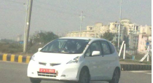 new-honda-jazz-spyshot.jpg