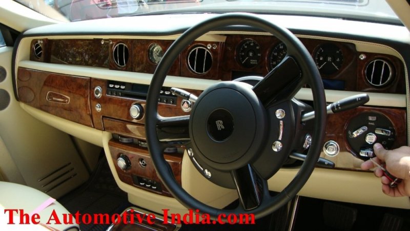 rolls-royce-phantom-interiors.jpg