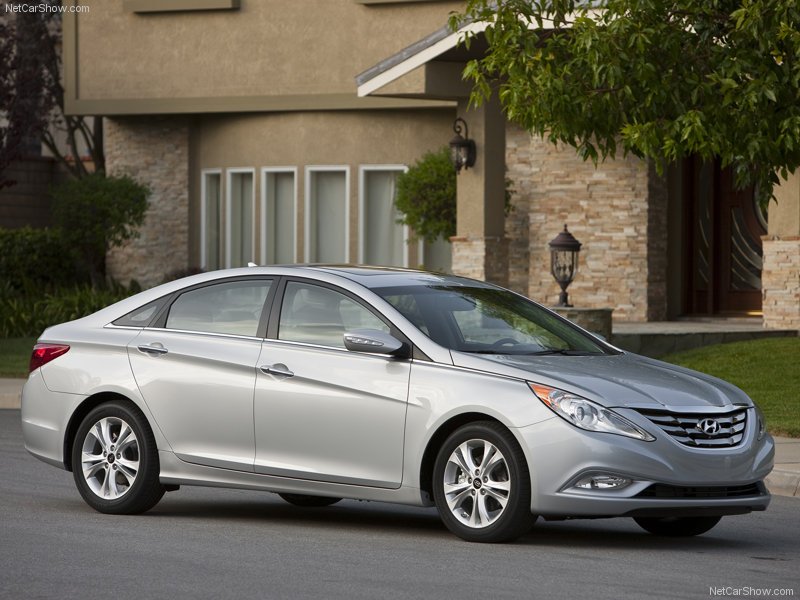 Hyundai-Sonata_2011_800x600_wallpaper_11.jpg