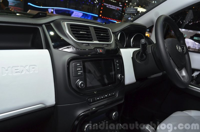 Tata-Hexa-dash-at-the-2015-Geneva-Motor-Show.jpg